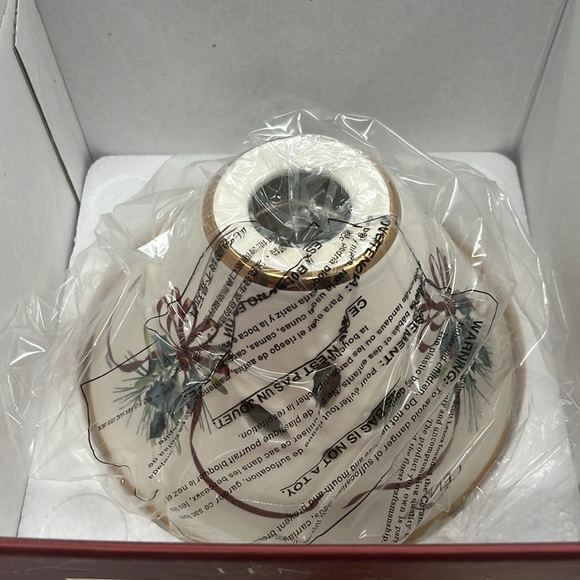 NIB Vintage Lenox Winter Greetings Tea Light Lamp - Picture 2 of 4